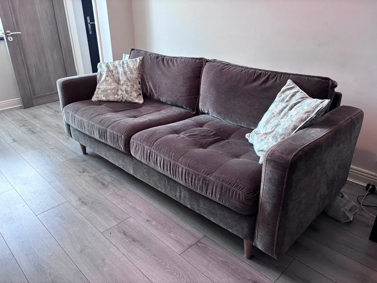 2 & 3 seater sofa Furniture - Great condition - Image 2