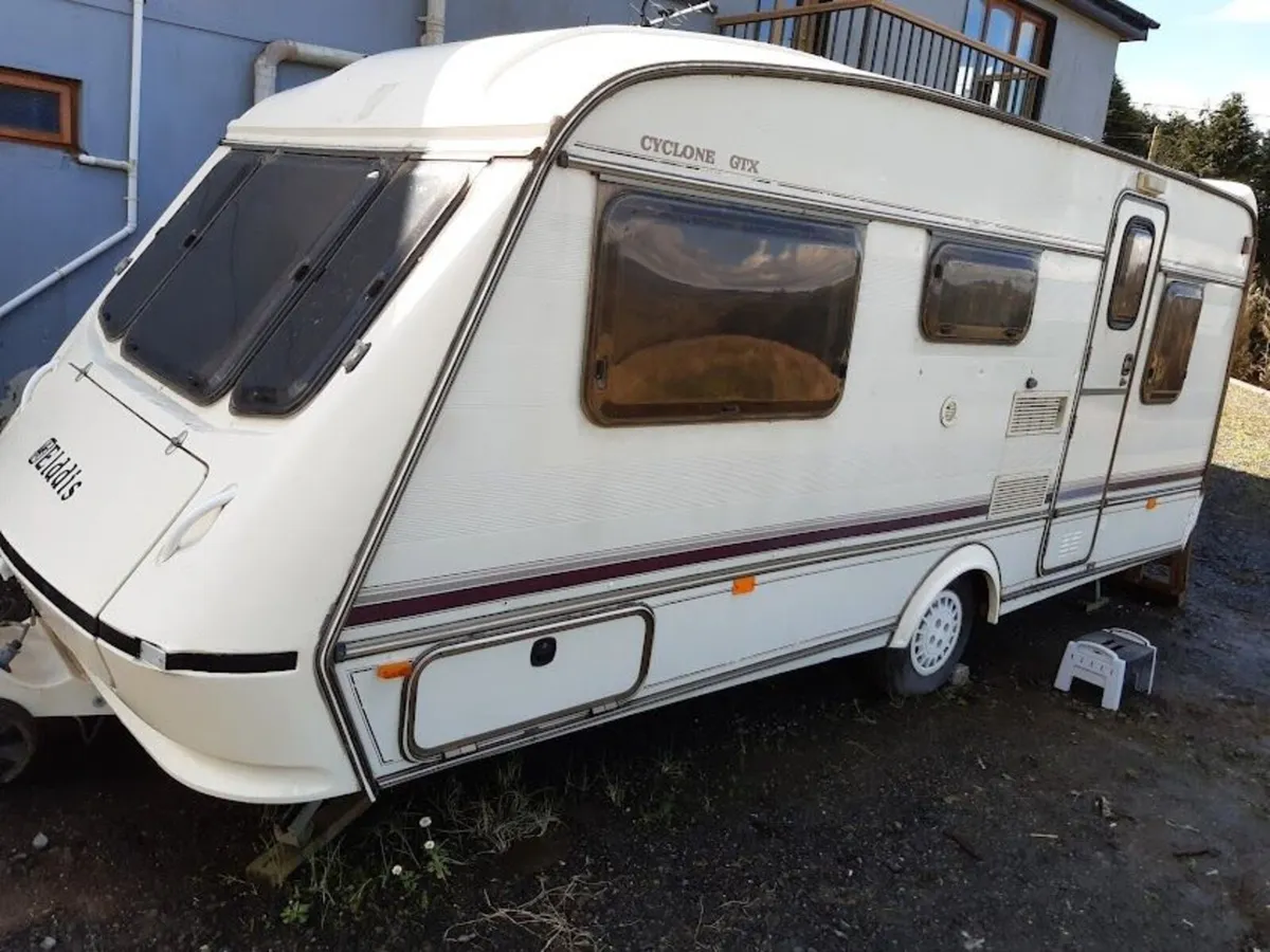 caravan - Image 2