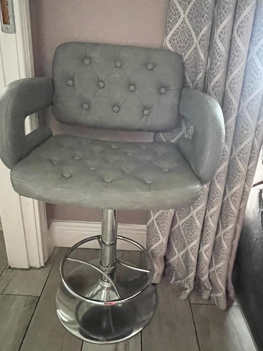 Kitchen stools - Image 4
