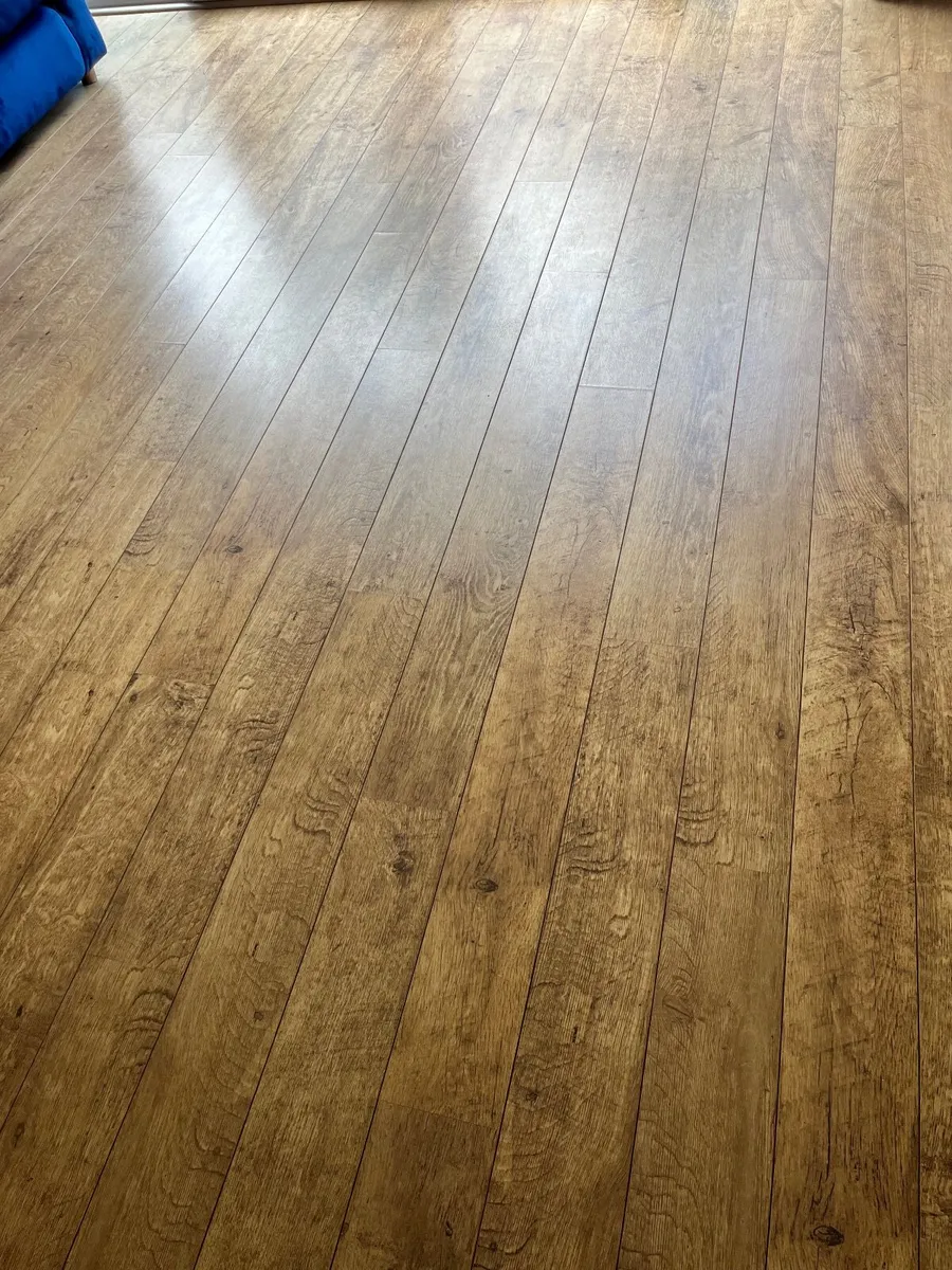 Laminate floor - Image 2