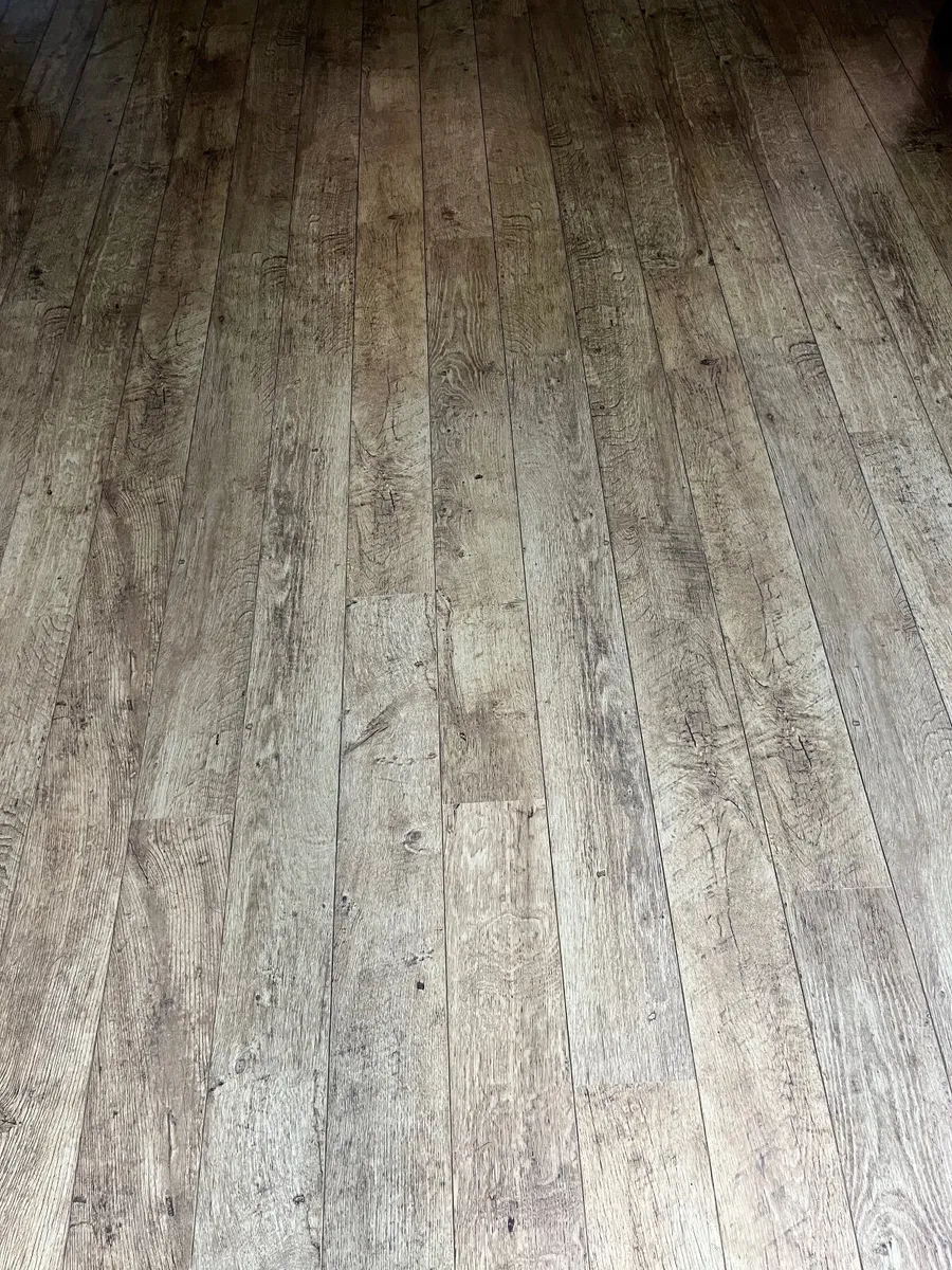 Laminate floor - Image 3