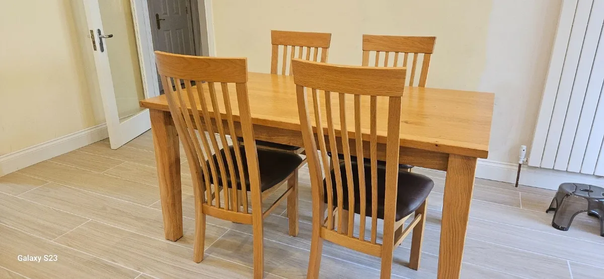 Oak Table and 4 matching Chairs - Image 1