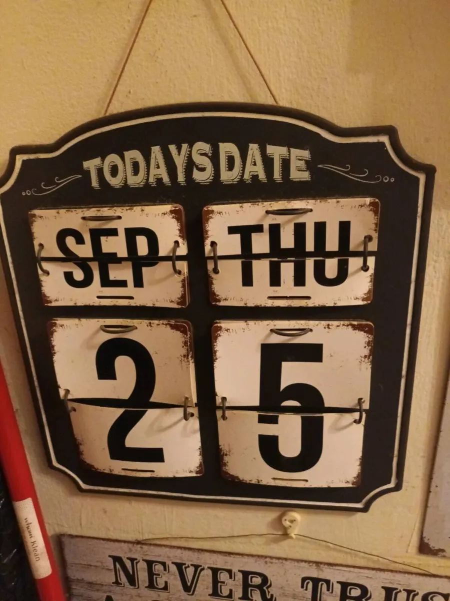 Wall signs and bottle opener - Image 4