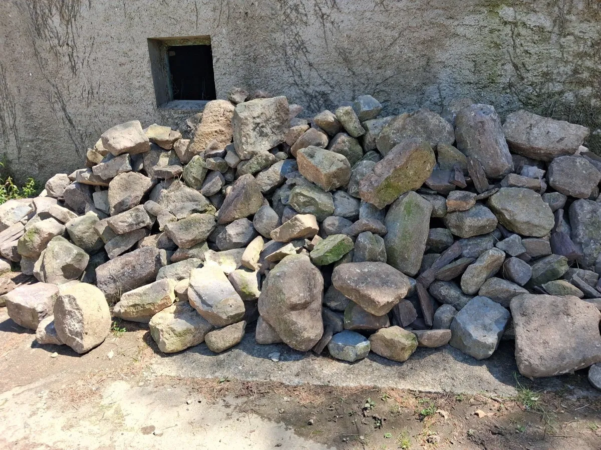 Building stone - Image 1