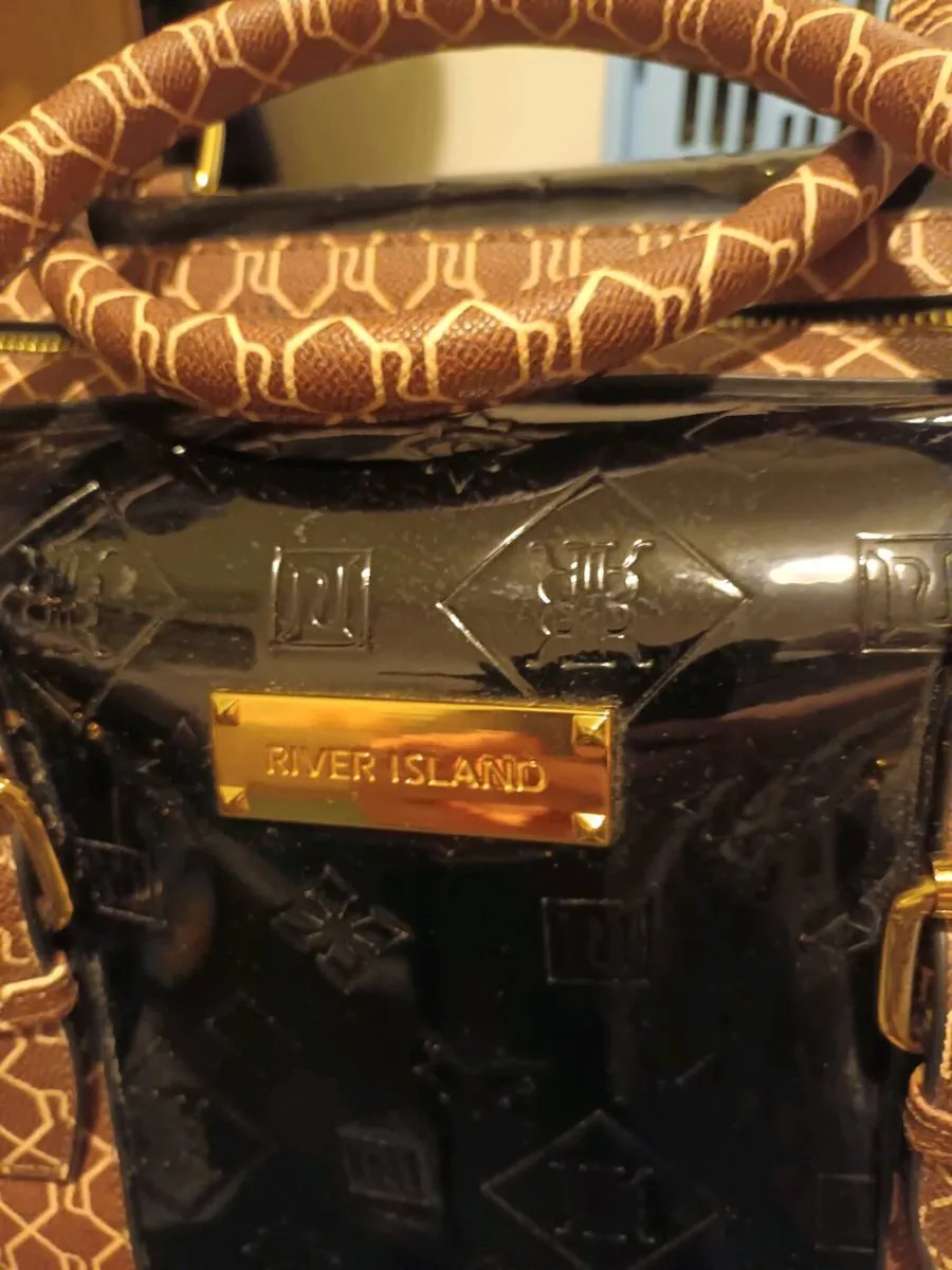 River Island weekend bag - Image 2