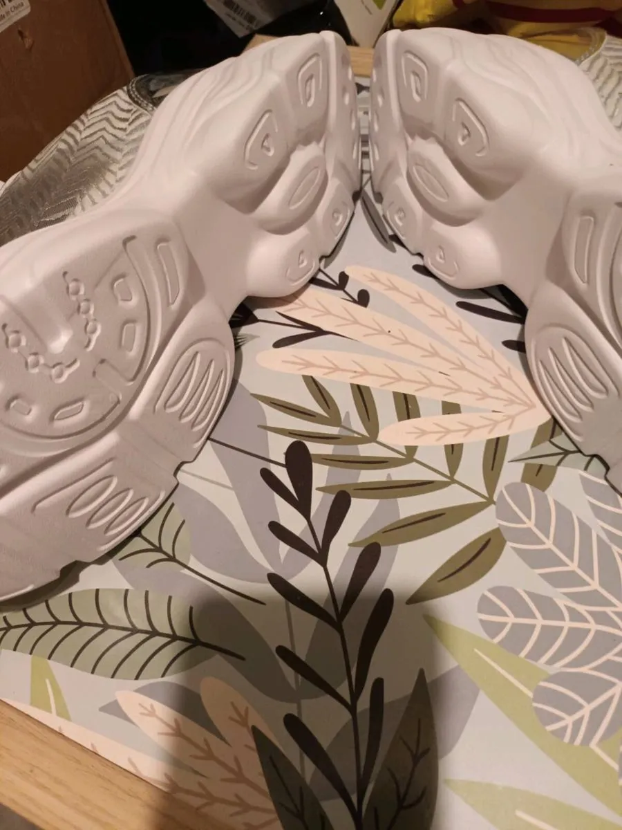 New silver runners - Image 4