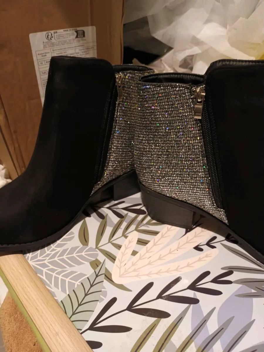 New Black suede and silver glitter boots - Image 3