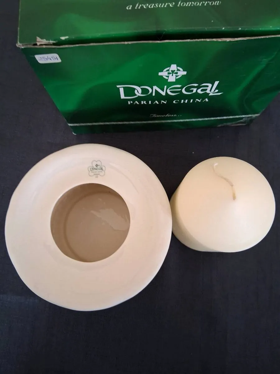 Donegal China Pillar Candle Holder - Image 2