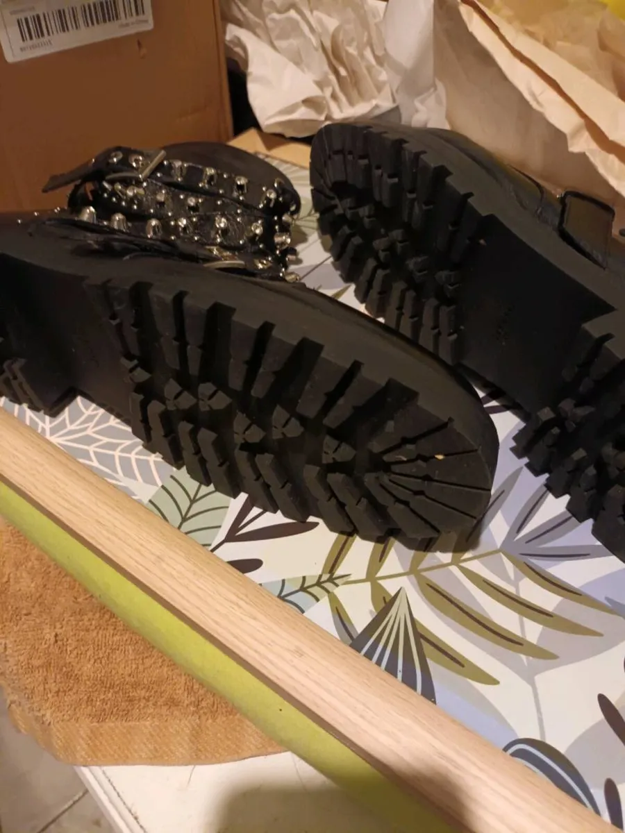 Studded boots - Image 4