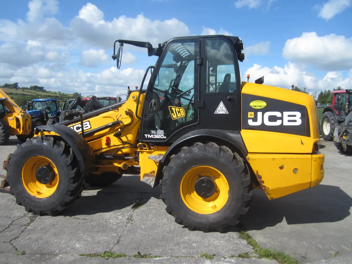 JCB 320S - Image 1