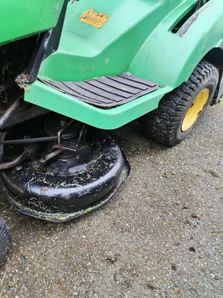 John deere lawnmower - Image 4