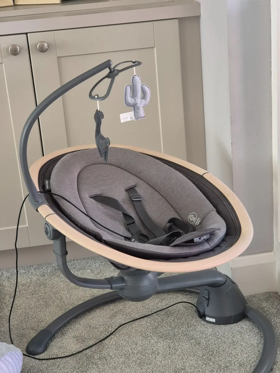 Maxi Cosi Baby Rocker/Swing - Image 2