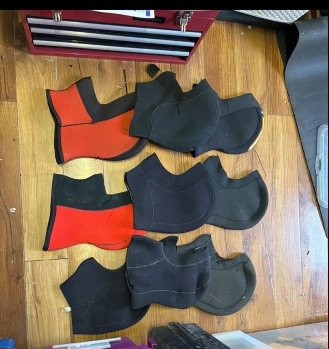 Scuba boots and hoods - selection - Image 2