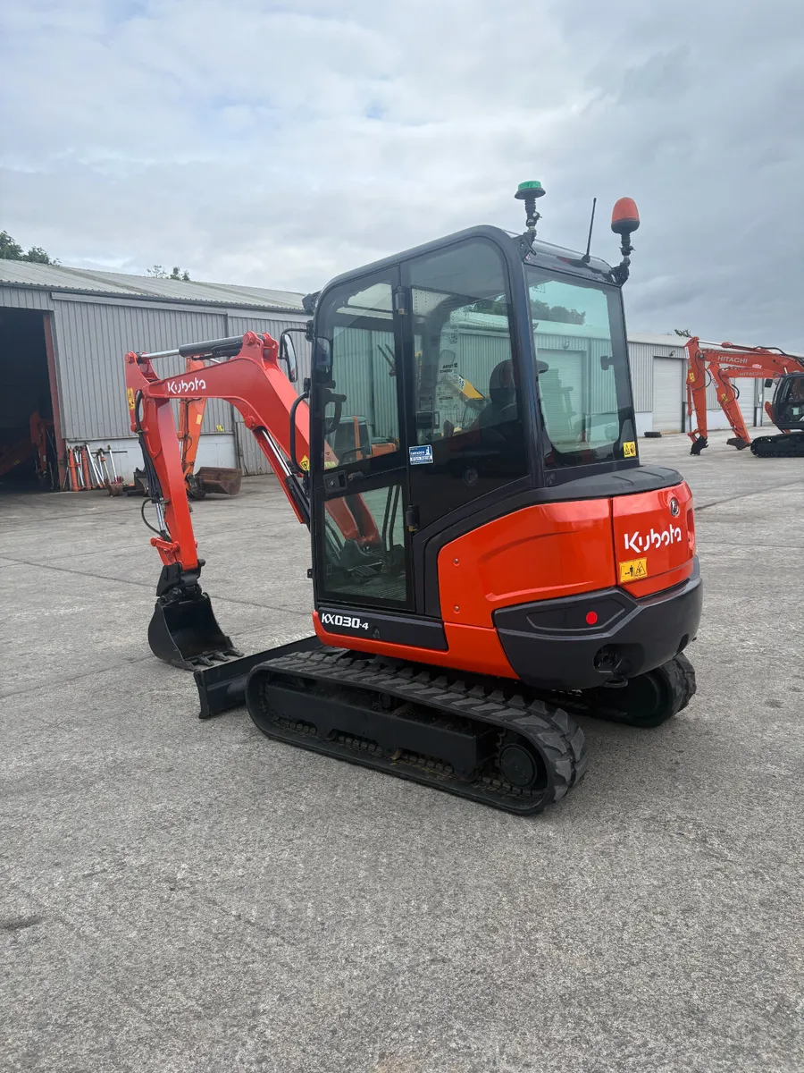 Kubota KX030-4 - Image 4