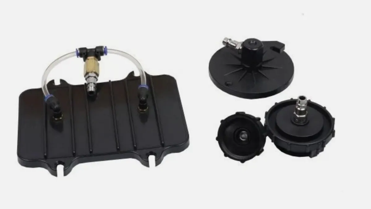 US PRO Portable Pneumatic Pressure Bleeder Kit - Image 3