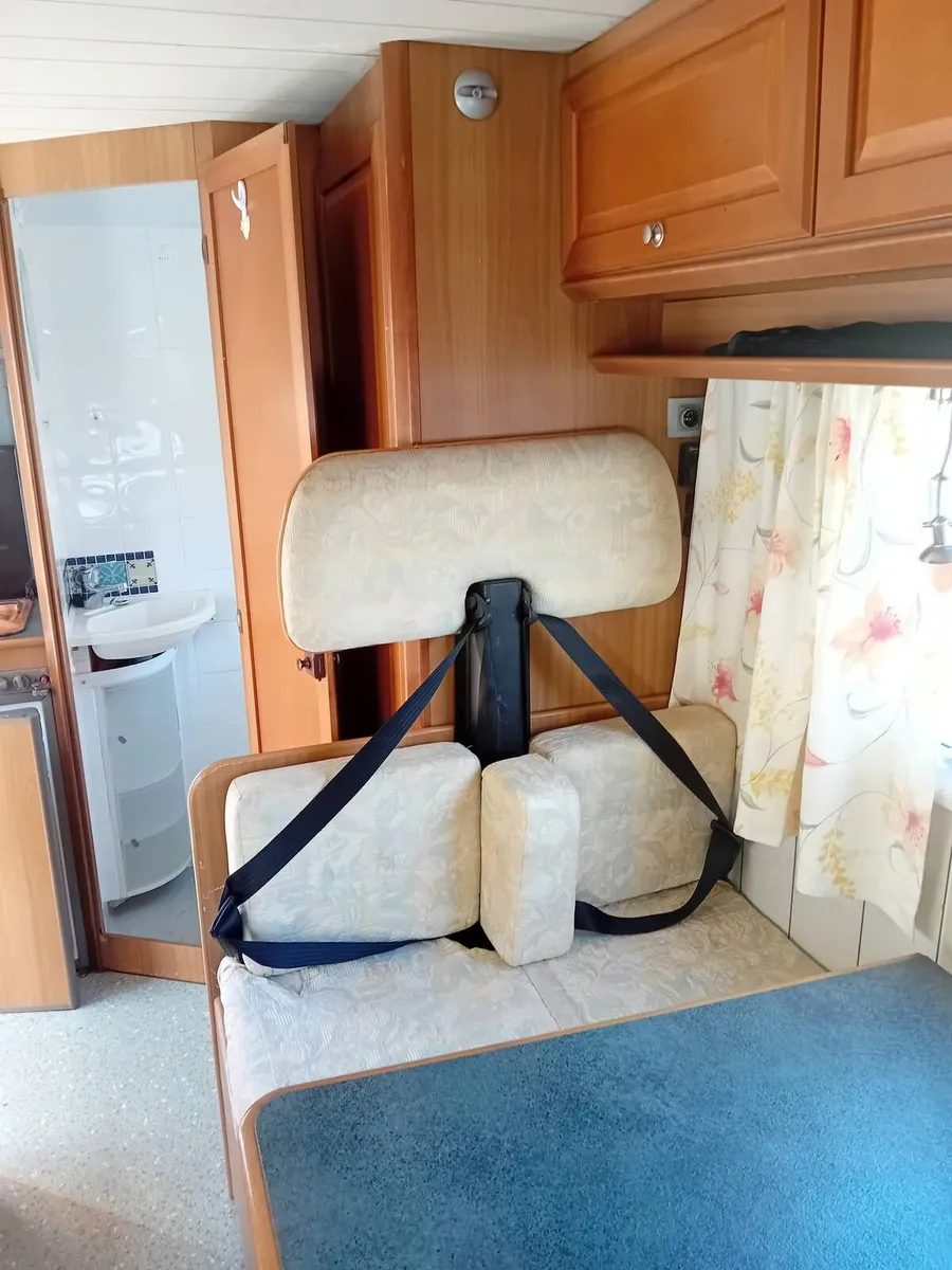 Motorhome - Image 4