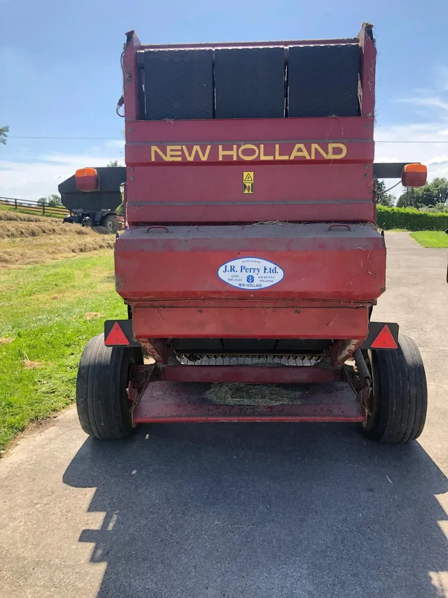 Round baler - Image 2