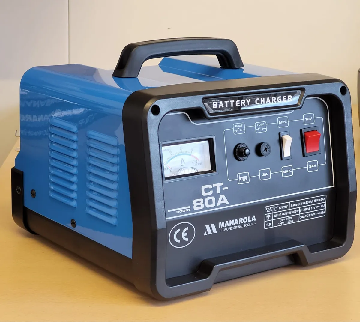 Battery Charger 12/24V CT-80 - Image 1