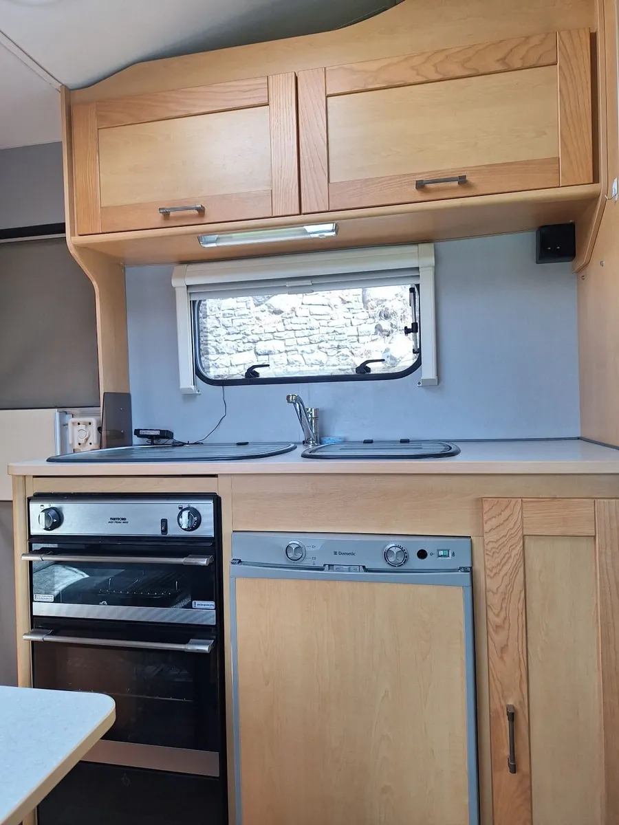 Motorhome - Image 4