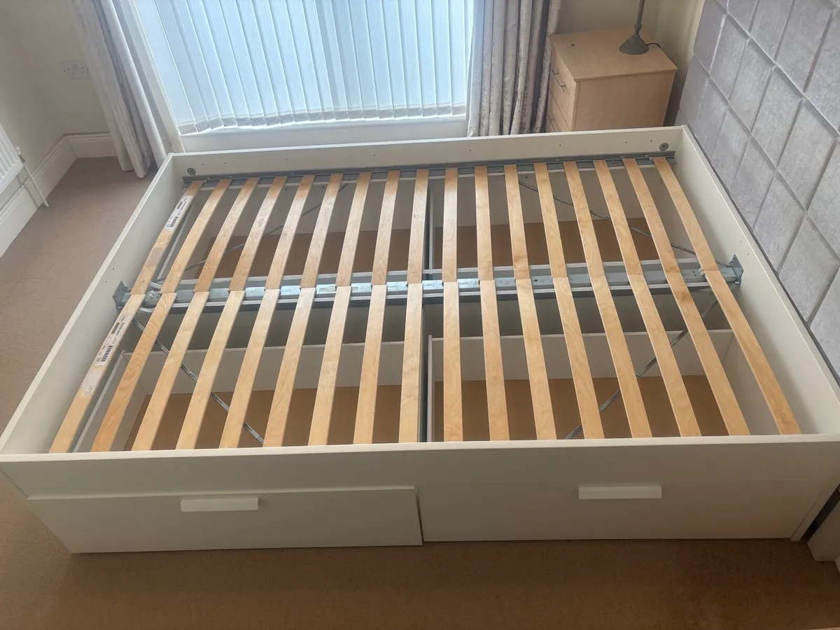 Double bed - Image 3