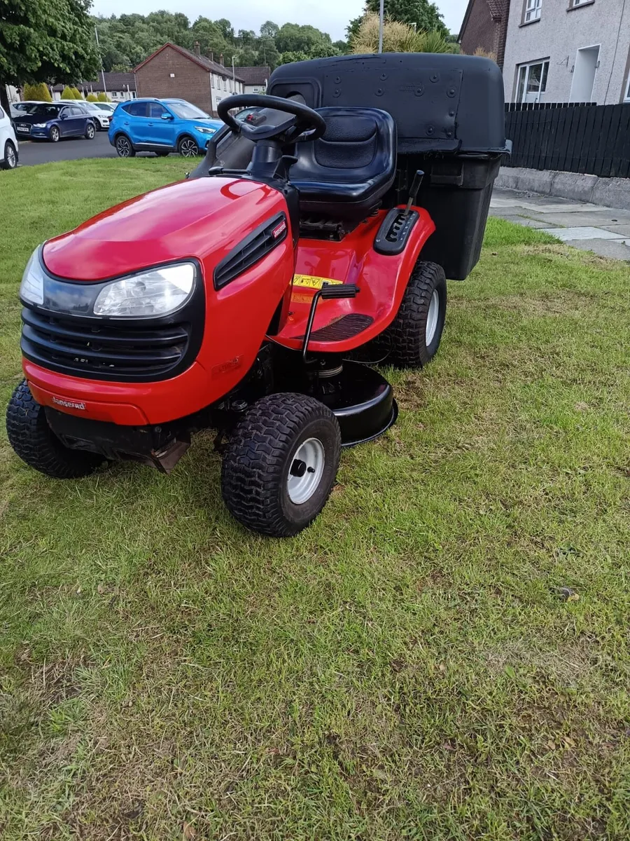 Jonsered by husquvarna ride on lawnmower - Image 1