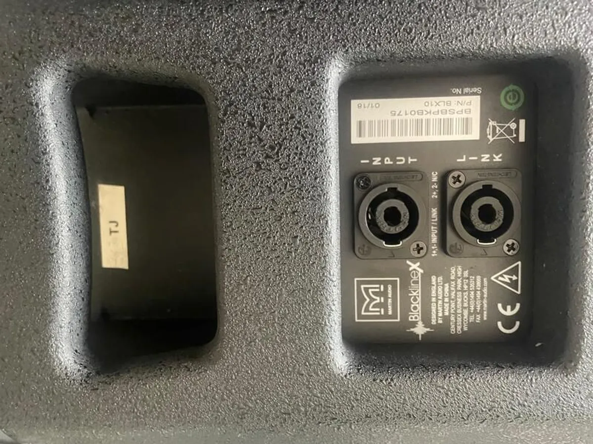 Martin Blackline x10 speakers - Image 2