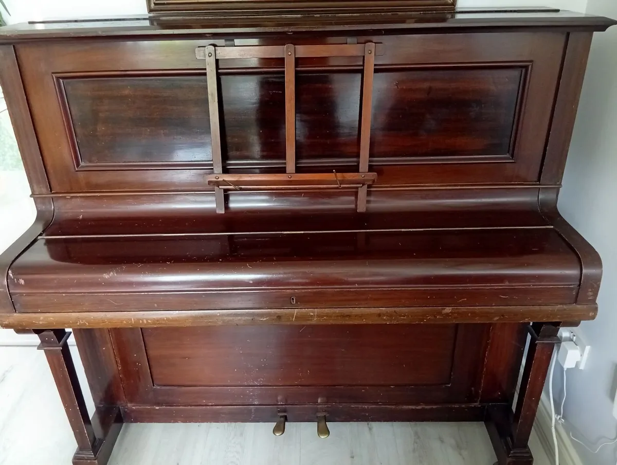 Piano - Image 2
