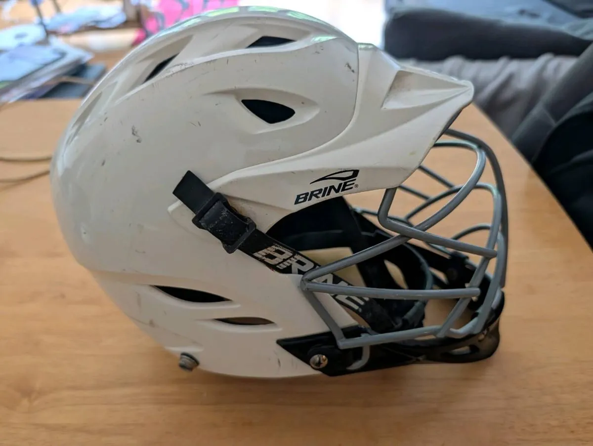Hockey helmet - Image 2