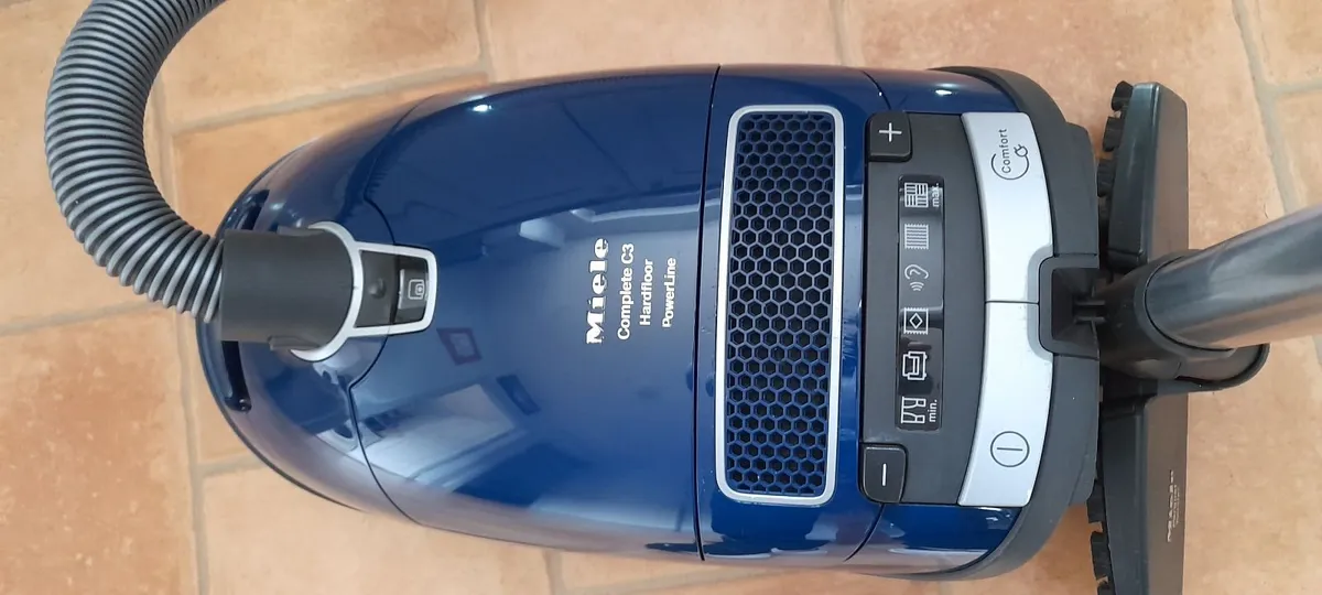 Miele vacuum/Hoover cleaner - Image 2