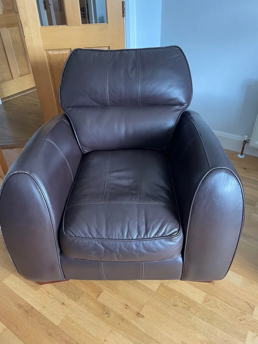 leather chair - Image 1