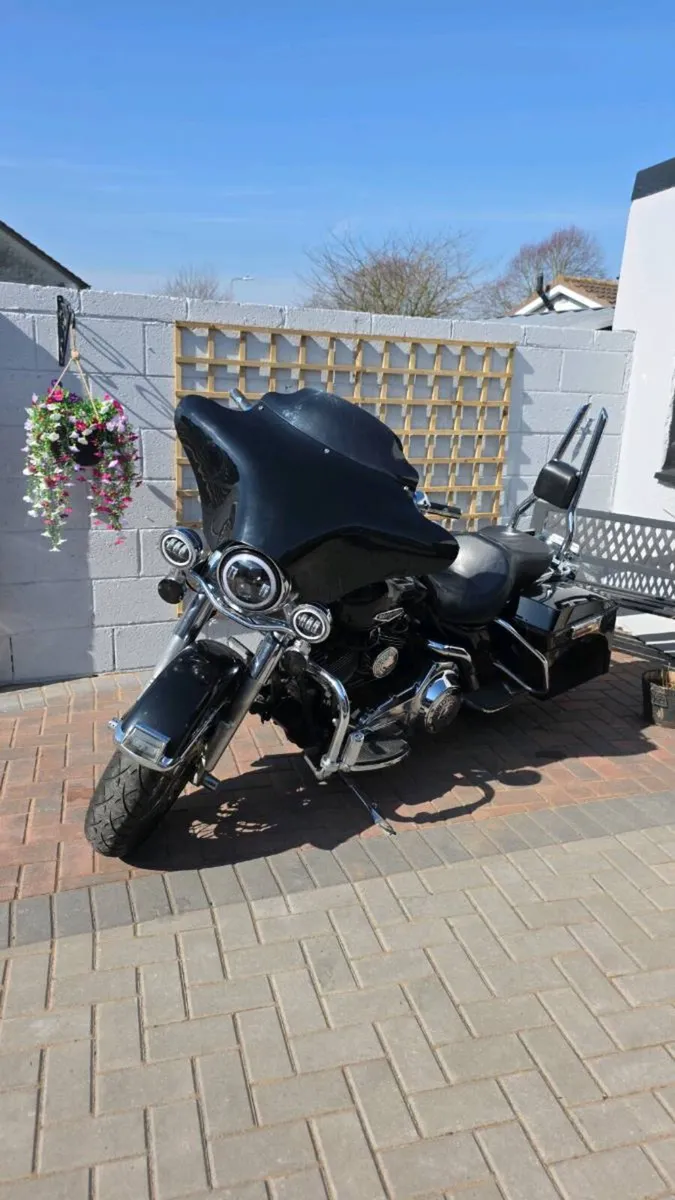 Harley davidson roadking - Image 3