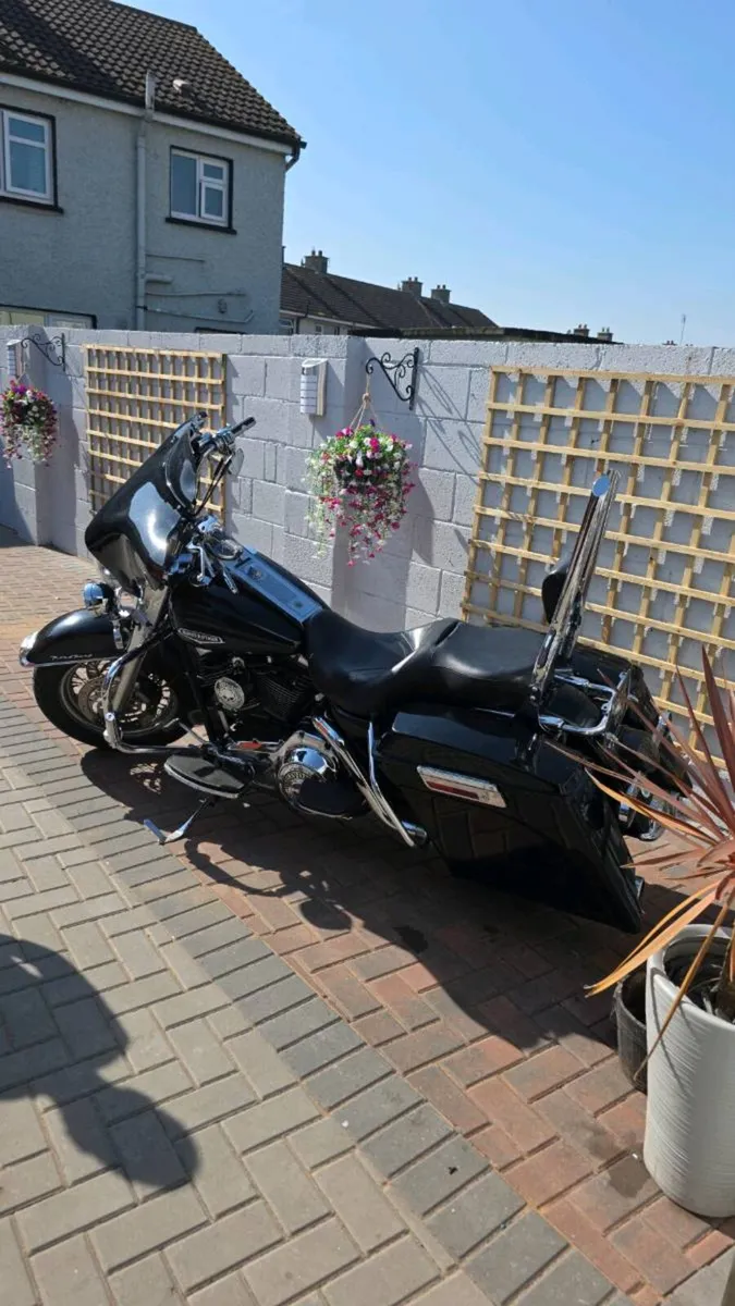 Harley davidson roadking - Image 4