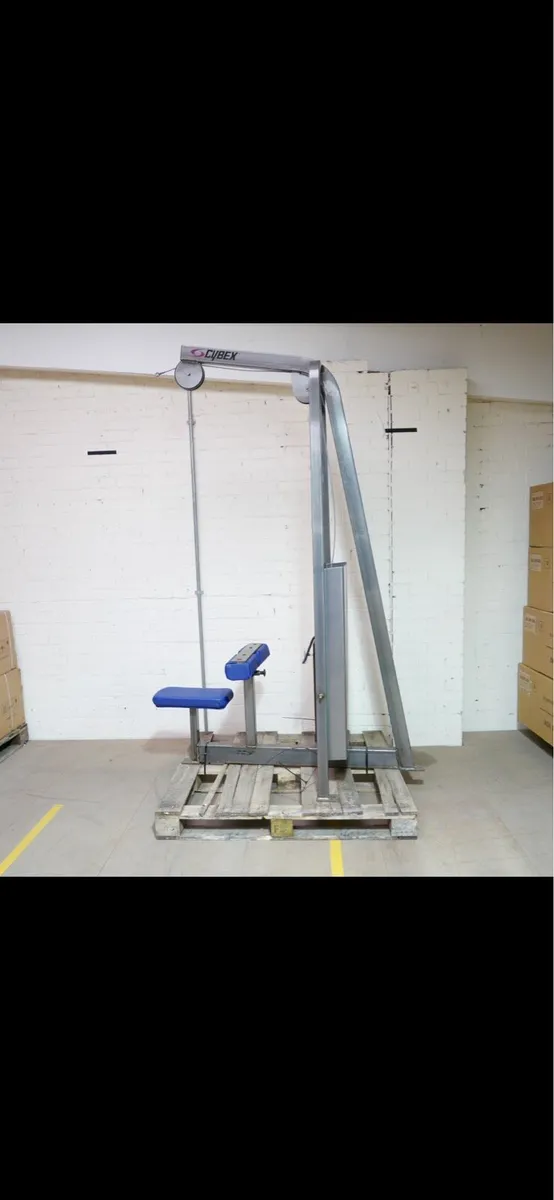 Cybex Lat Pulldown - Image 1