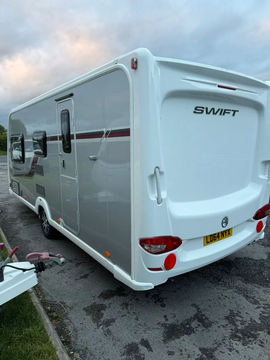 ✨STUNNING SWIFT CONQUEROR 4 BERTH SILVER SIDE ✨ - Image 2