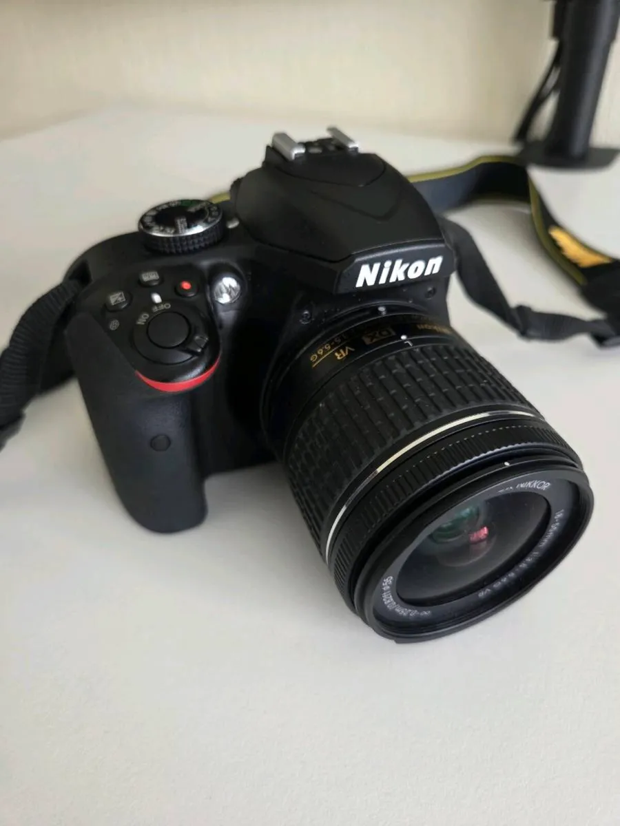 Nikon D3400 - Image 2