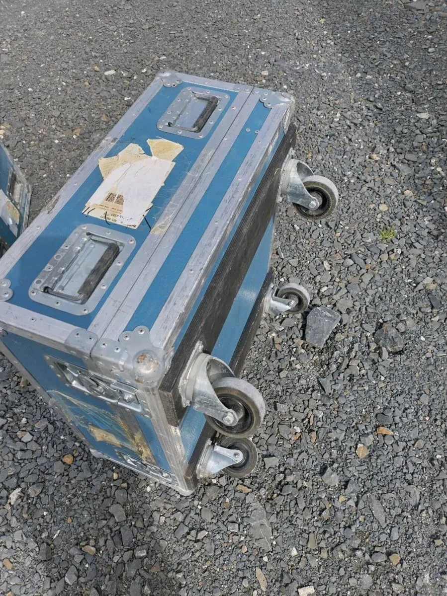 Storage Cases/Boxes with interior padding - Image 3