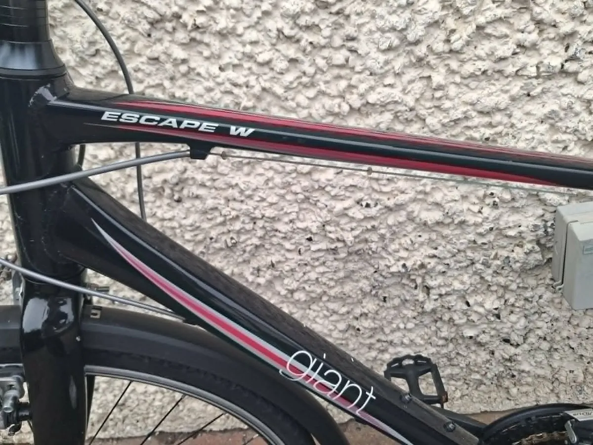 Women’s Giant Escape 1 W Fitness & Commuter Bike - Image 3
