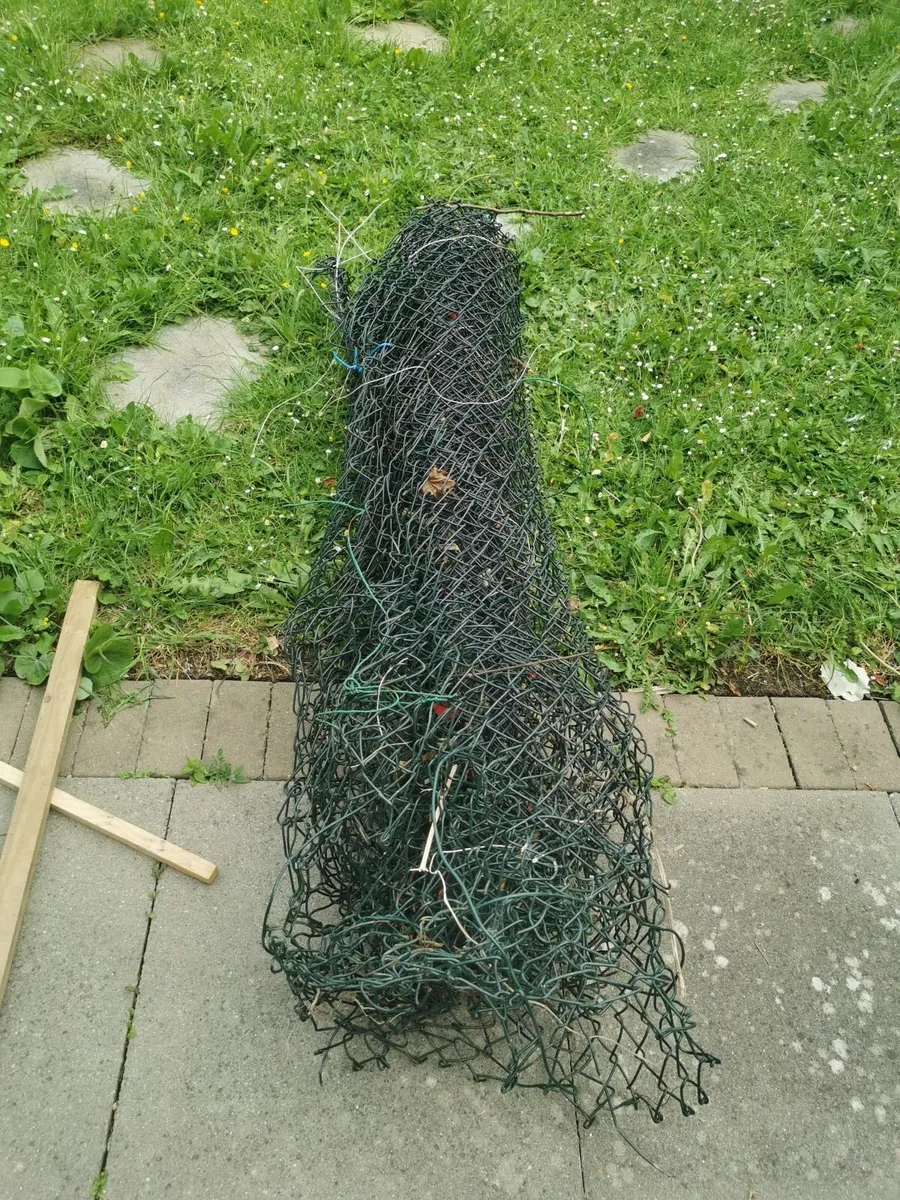 Garden fencing