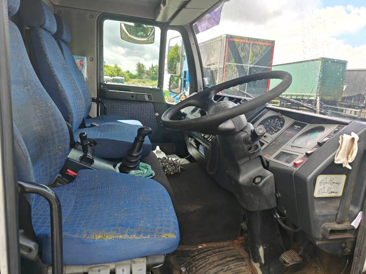 Man le200 - Image 3