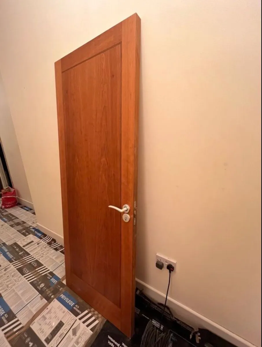 7 Interior doors - Image 3