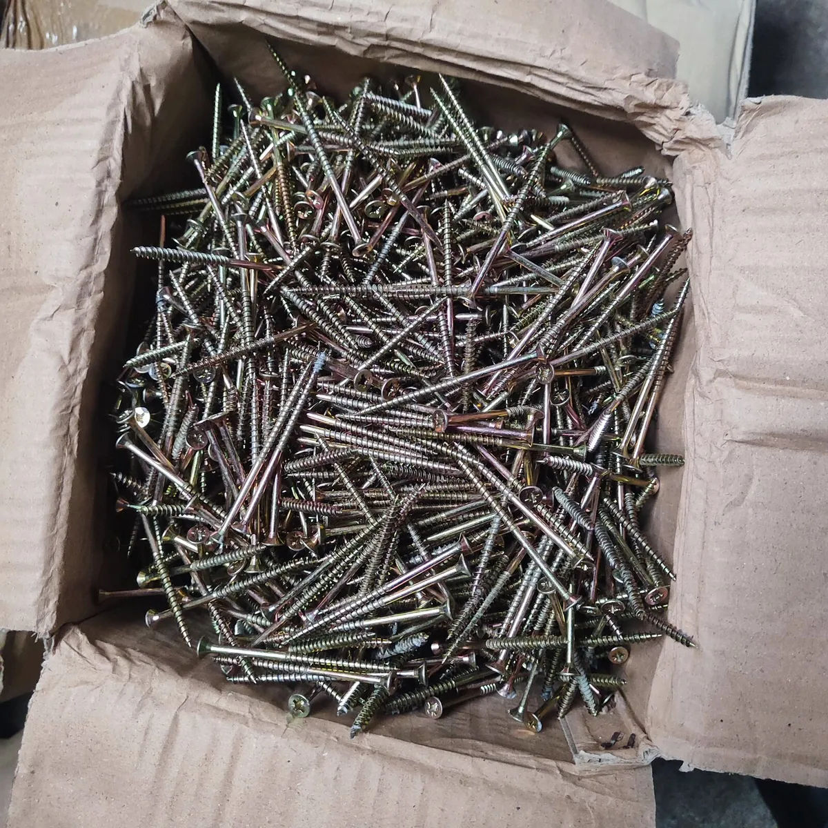 Screws Bundle Clearance - Image 1