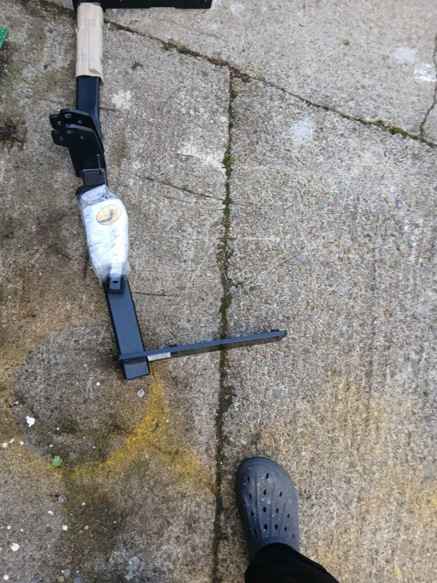 TOW BAR - Image 2