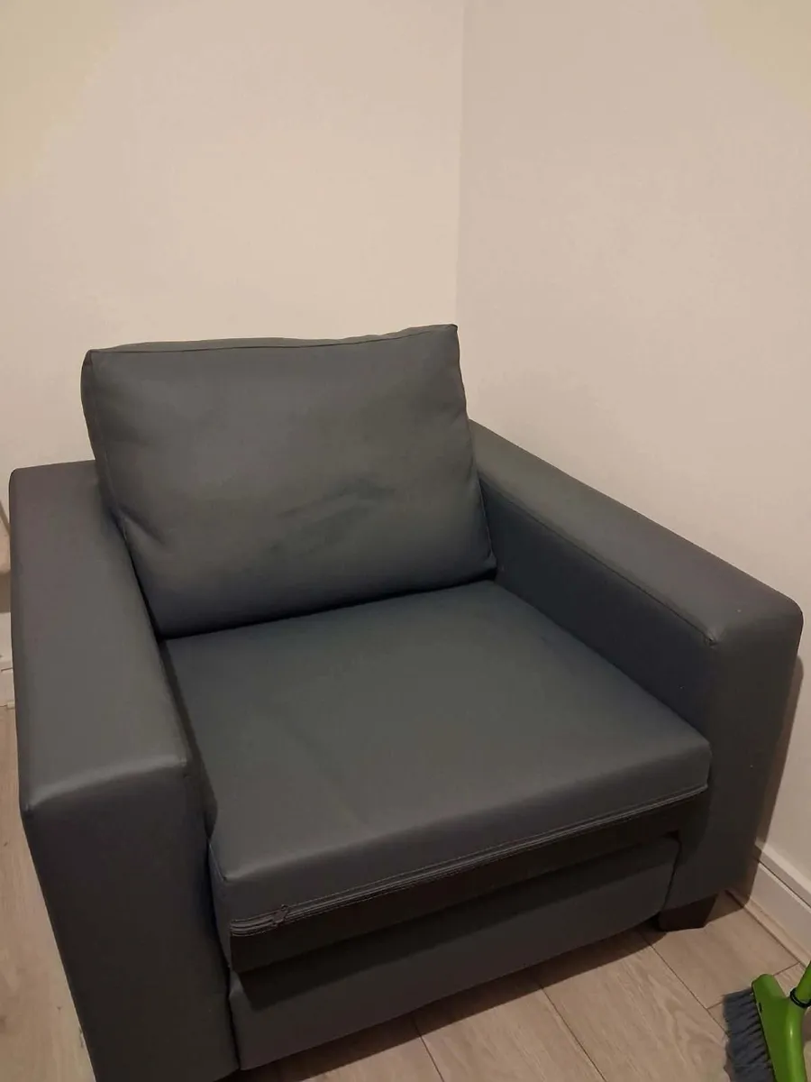 Free armchair