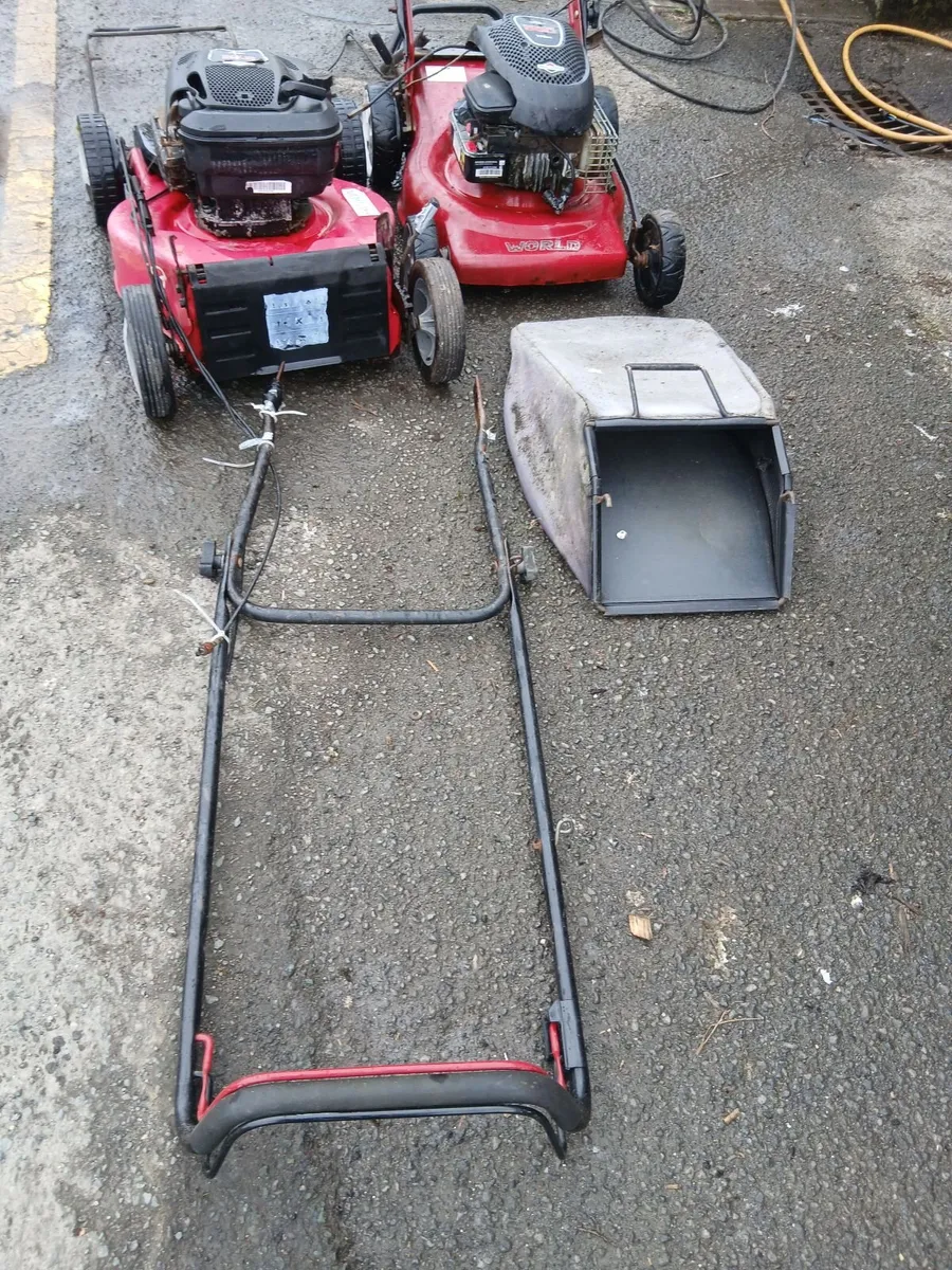 2 lawnmower maybe for parts deck perfect - Image 4