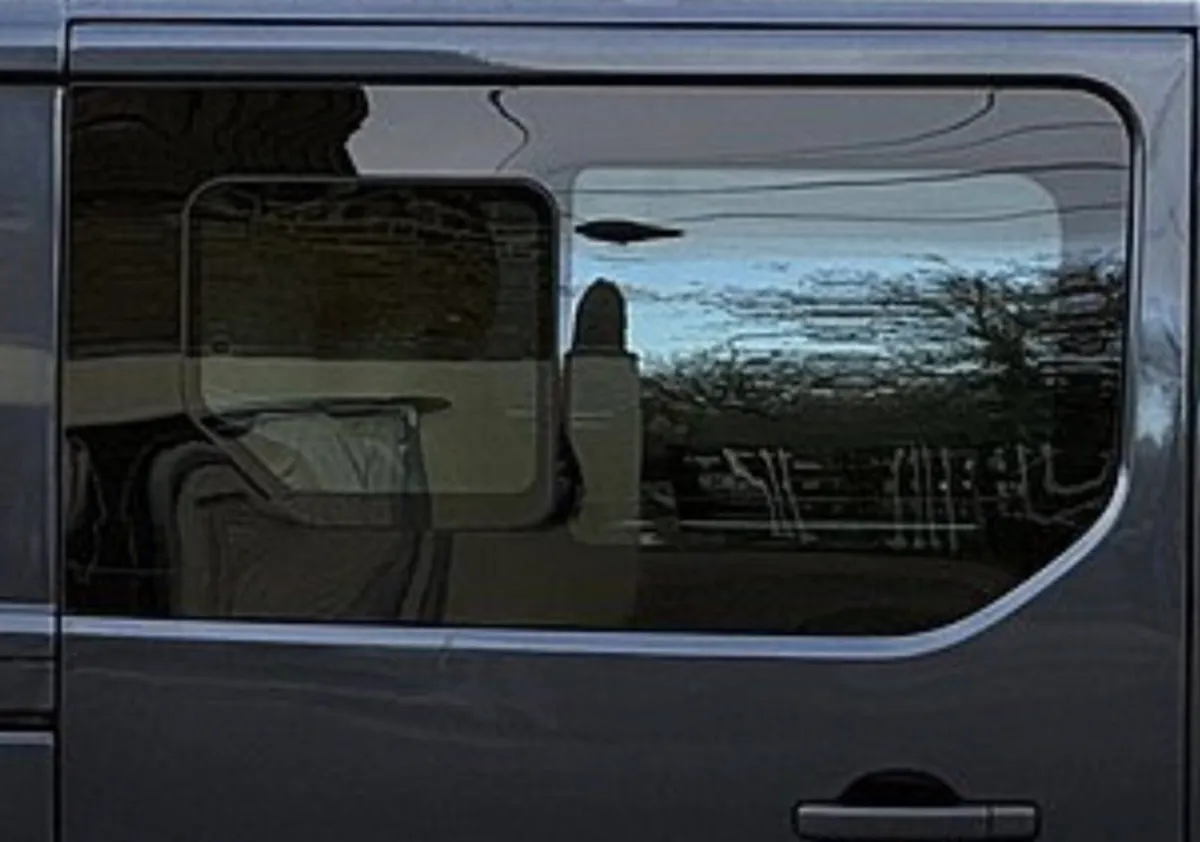 NEW Renault Trafic Side Door Crew Glass Windows - Image 2