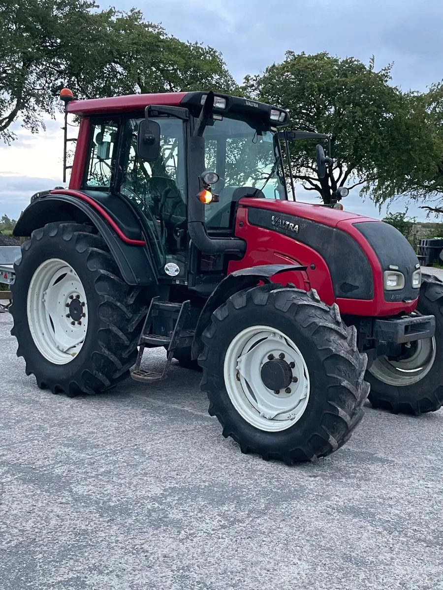 Valtra N121 - Image 1