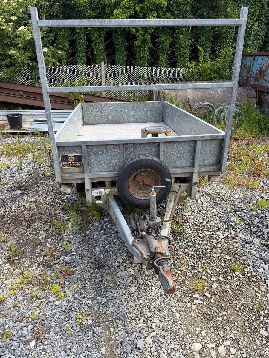 Trailer - Image 2