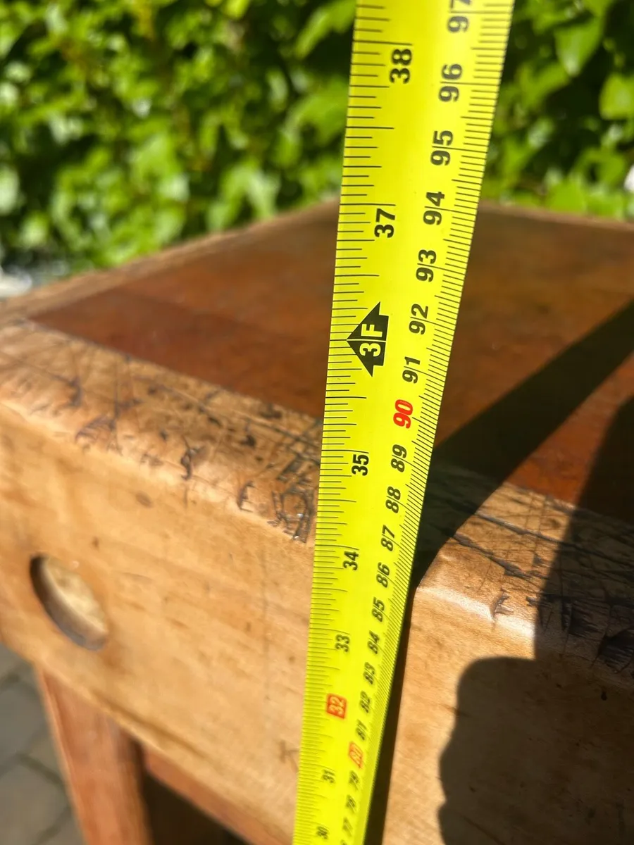 Antique butchers block & stand - Image 4