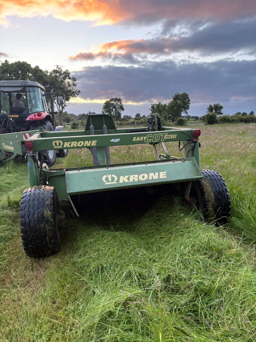 2011 Krone 9ft conditioner mower - Image 2