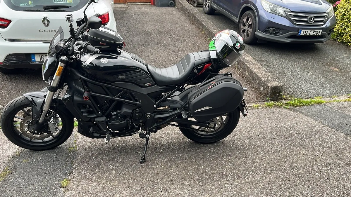 Motorcycle - Image 4